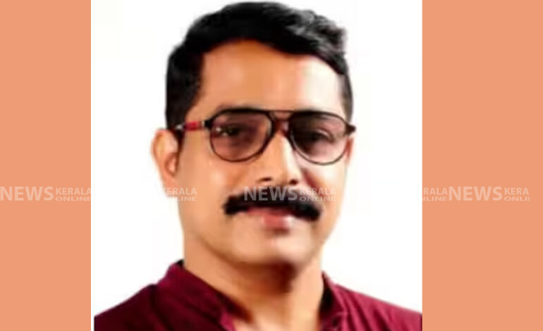 കോഴിക്കോട് സ്‌കൂള്‍ വിദ്യാഥിനിയെ പീഡിപ്പിച്ച കേസ് ; ഒളിവിലായിരുന്ന അധ്യാപകന് മുന്‍കൂര്‍ ജാമ്യം