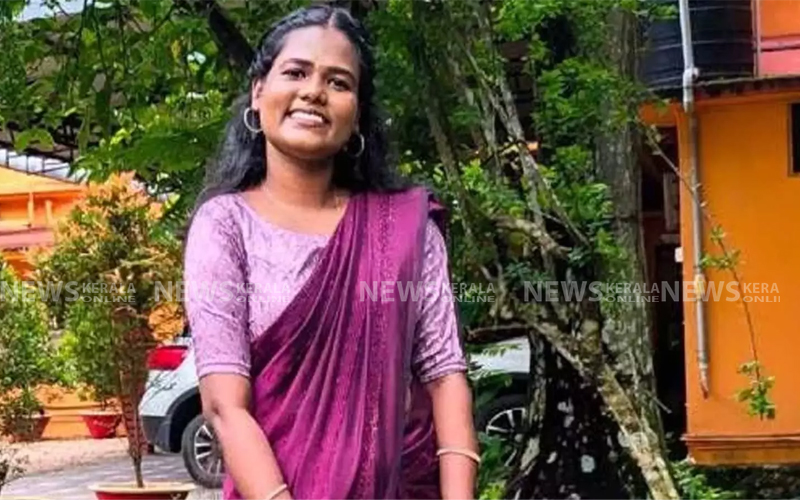 അമ്മു സജീവിന്റെ മരണം; കോളജ് പ്രിൻസിപ്പലിനും വൈസ് പ്രിൻസിപ്പലിനും സസ്പെൻഷൻ